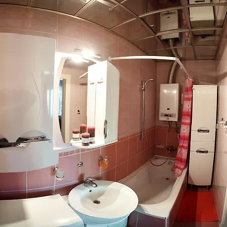 דירה Krakivska Street